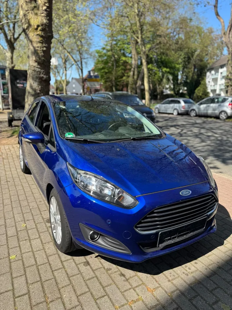 Ford Fiesta Sync Edition 5Türig, Blau Metallic, Baujahr 2015