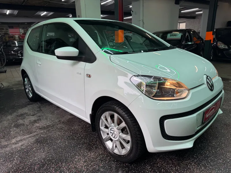 Volkswagen up! club up!, Weiß, Baujahr 2015