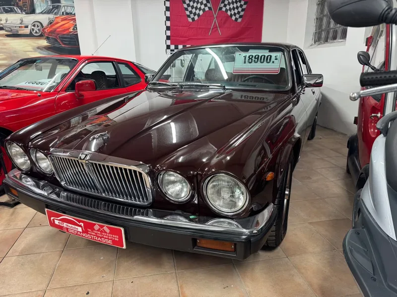 Jaguar XJ6 H-Kennzeichen Oldtimer, Braun, Baujahr 1982