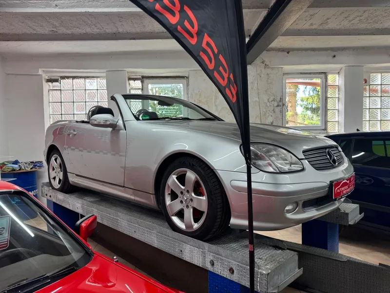 Mercedes-Benz SLK 200 Kompressor AUTOMATIK, Silber Metallic, Baujahr 2002